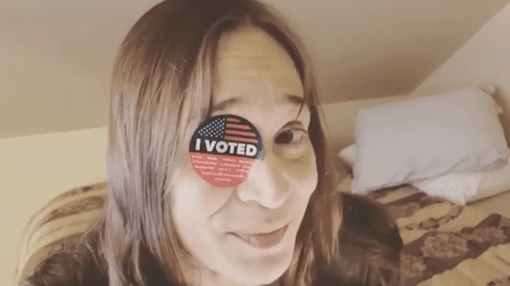 A Fiona Apple A Day, Keeps The No-Good Politician Away! Dig Out This Muy Importante, Voting PSA.