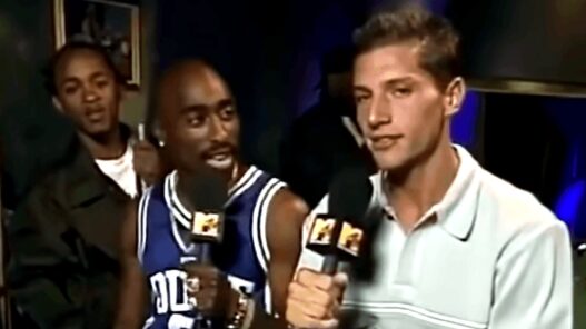Simon Rex reflects on his MTV VJ era and his memorable Tupac interview.