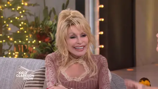 Animated image from INYIM’s 2022 story about Dolly Parton’s Dollywood time-capsule song