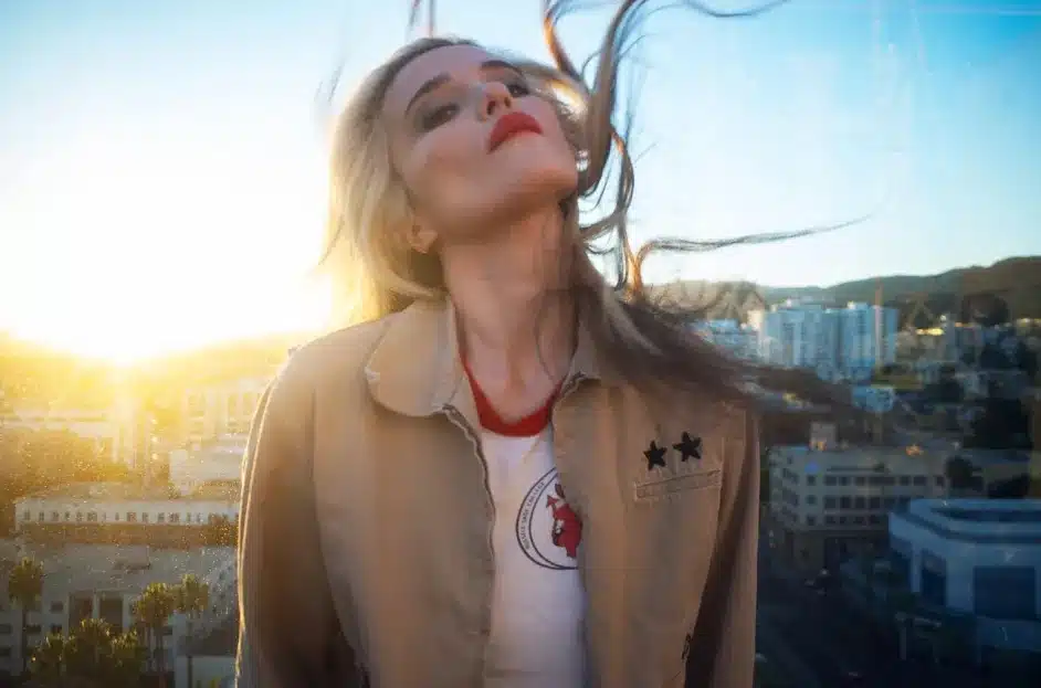 Sky Ferreira Talks ‘Rough Year,’ Industry Misogyny & Nicole Kidman Nod in “Leash”