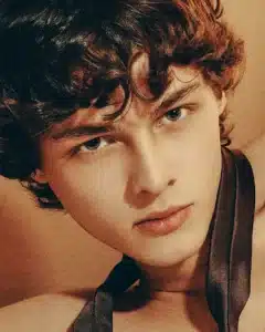 Model Rowan Fletcher In “Meet Me.”