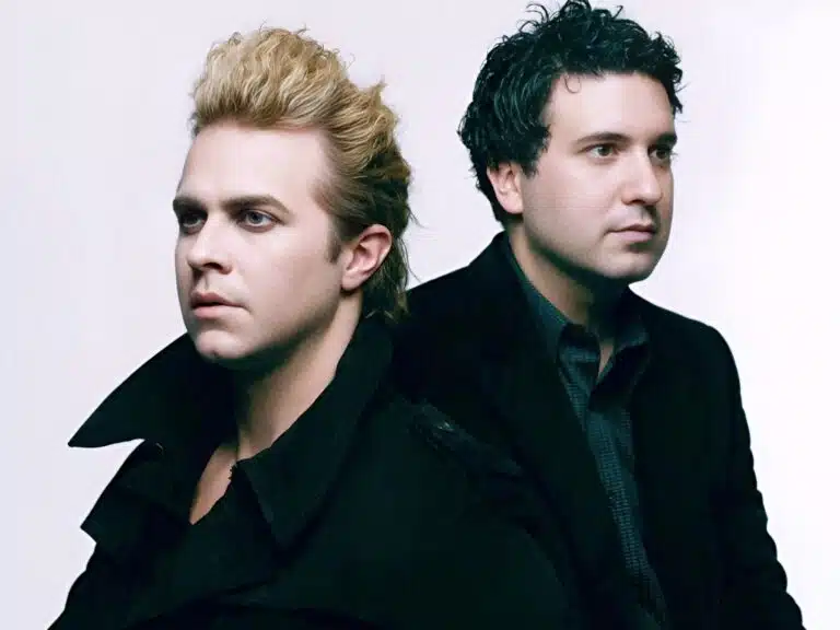 How Fischerspooner’s Emerge Ignited the Electroclash Revolution and Redefined Nightlife