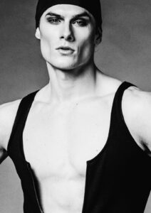In “Bold touch,” It’s Austrian Model Paul Aaron Fischer for L’Officiel Hommes Austria.
