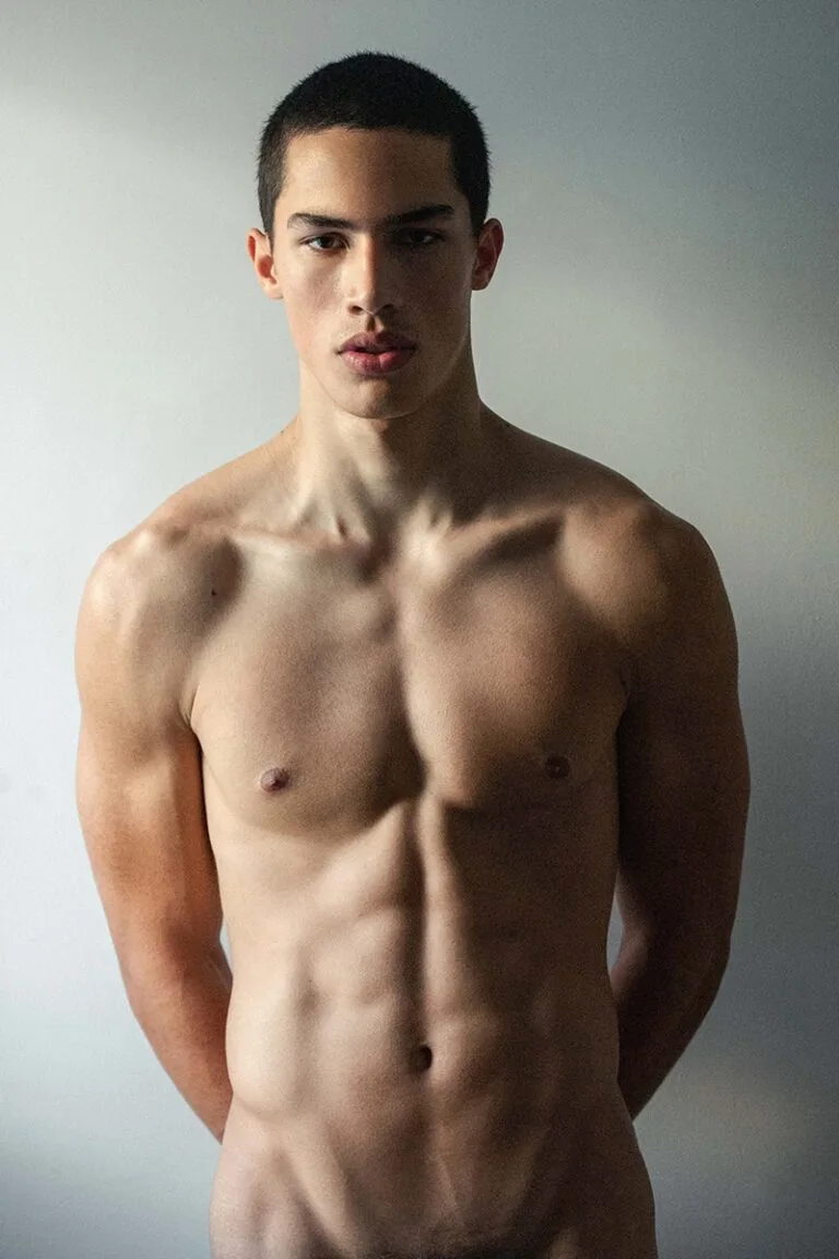 It’s Hunky Dory Smoldering Model Alexis Otero.