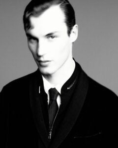 Supermodel Kit Butler Joins Samuel Elie for Giorgio Armani’s F/W 2025 Collection.
