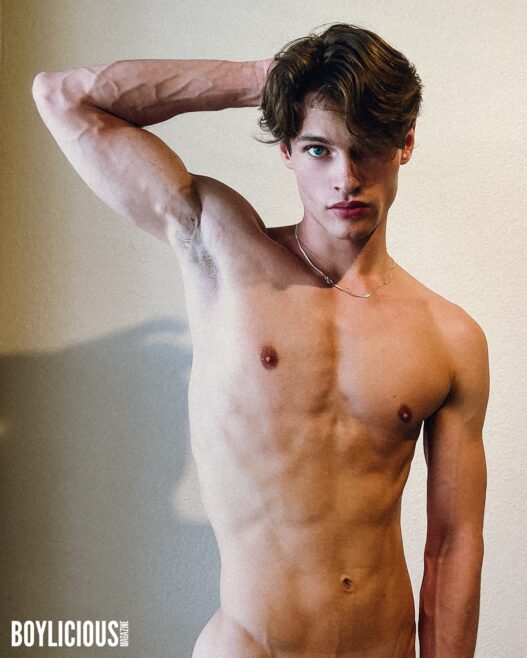 Dustin Ray Wilcher photographed by Alejandro Gálvez
