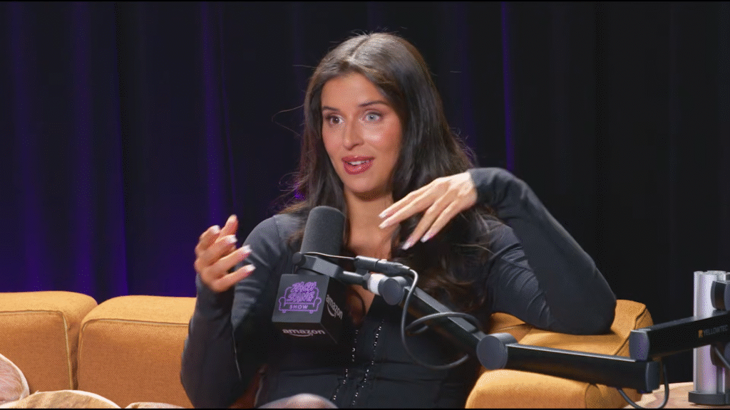 Nathy Peluso in studio discussing MALPORTADA salsa EP