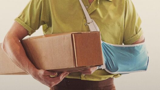 Bill Skarsgård portraying Tony Kiritsis in Dead Man’s Wire trailer official poster