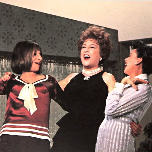 Barbra Streisand, Judy Garland, and Ethel Merman performing together on The Judy Garland Show