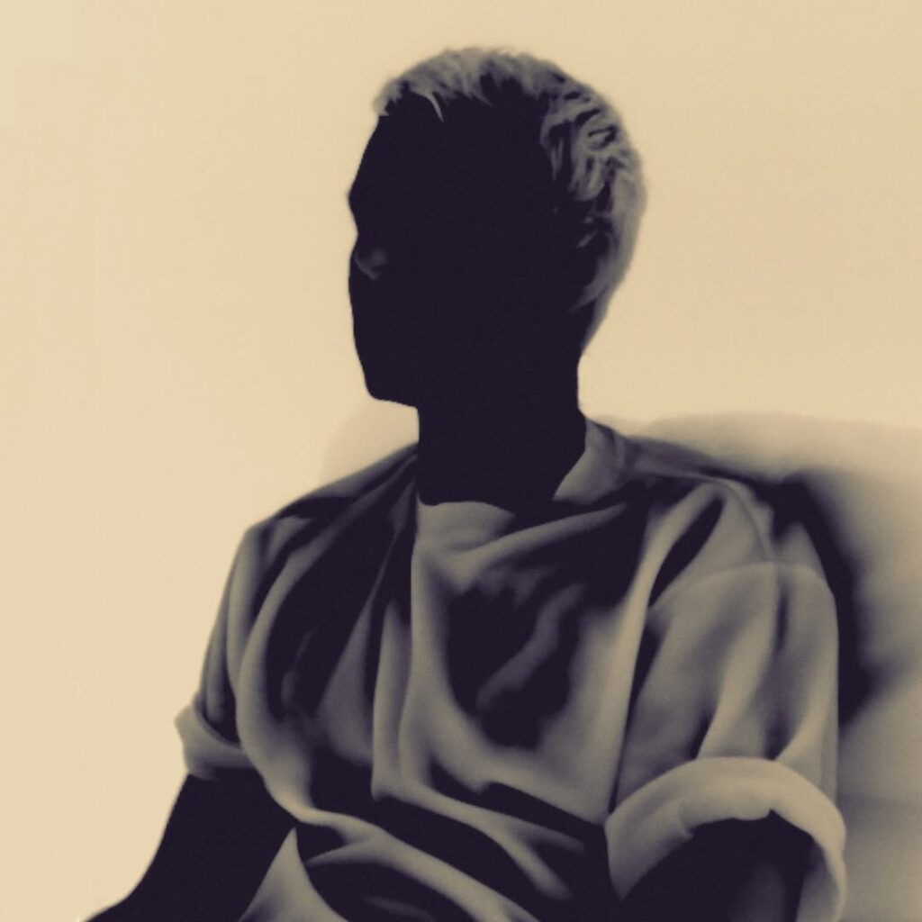 Yan Wagner “High” single cover art photographed in Paris by Traumsmith