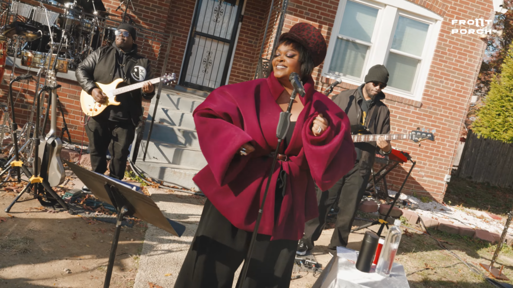 Jill Scott performing on Live From The Front Porch