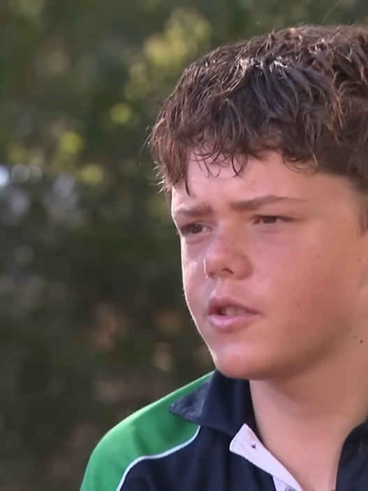 13-year-old boy who swam four kilometers to rescue his family after they were stranded at sea in Western