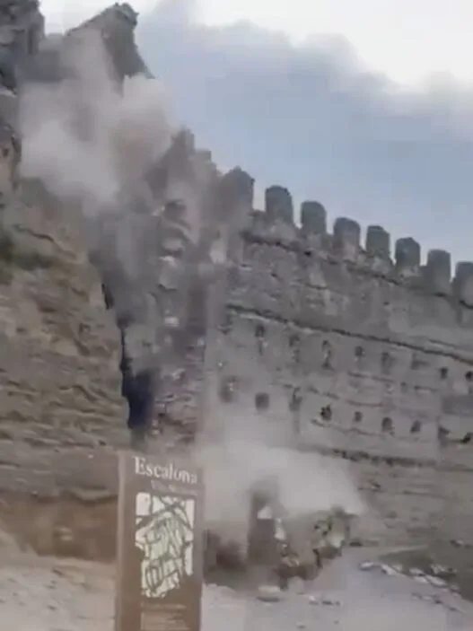 Moment the Escalona Castle tower collapses in Toledo, Spain