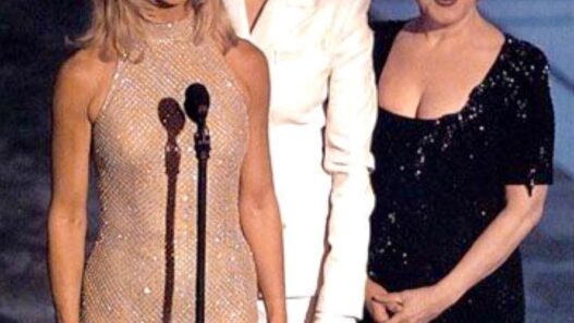Diane Keaton, Goldie Hawn and Bette Midler presenting Andrew Lloyd Webber and Tim Rice at the 1997 Academy Awards