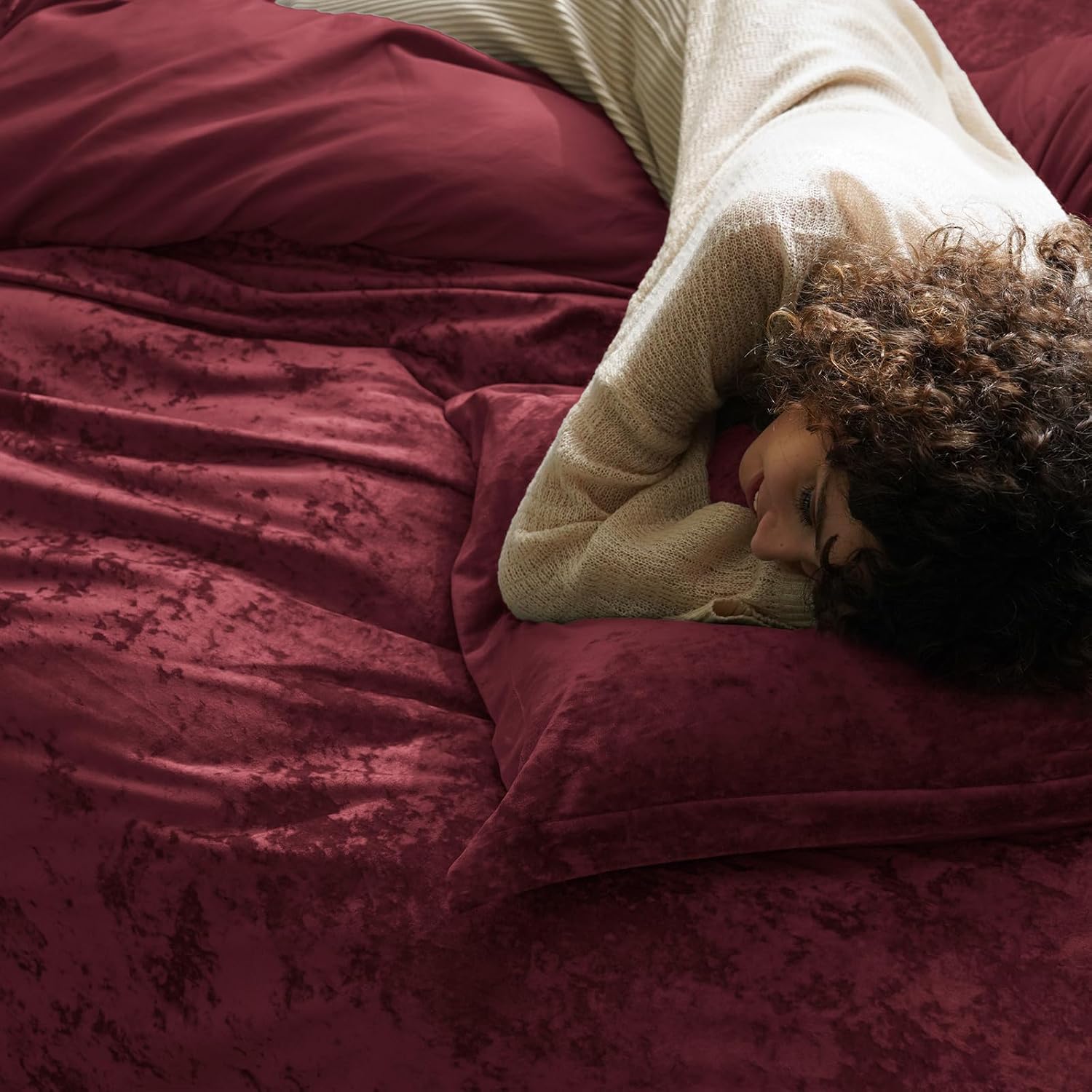 Close-up of PHF velvet duvet texture