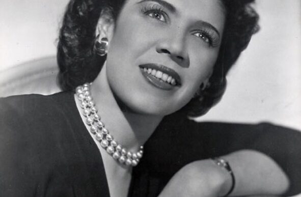 Anne Brown performing “Summertime” in the 1935 premiere of Porgy & Bess.