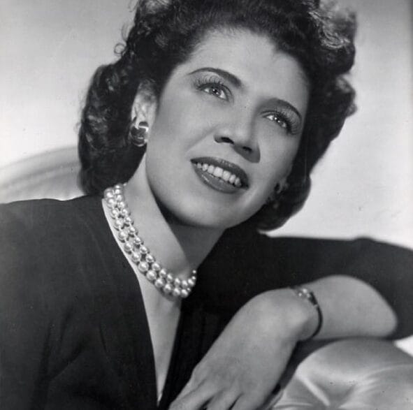 Anne Brown performing “Summertime” in the 1935 premiere of Porgy & Bess.
