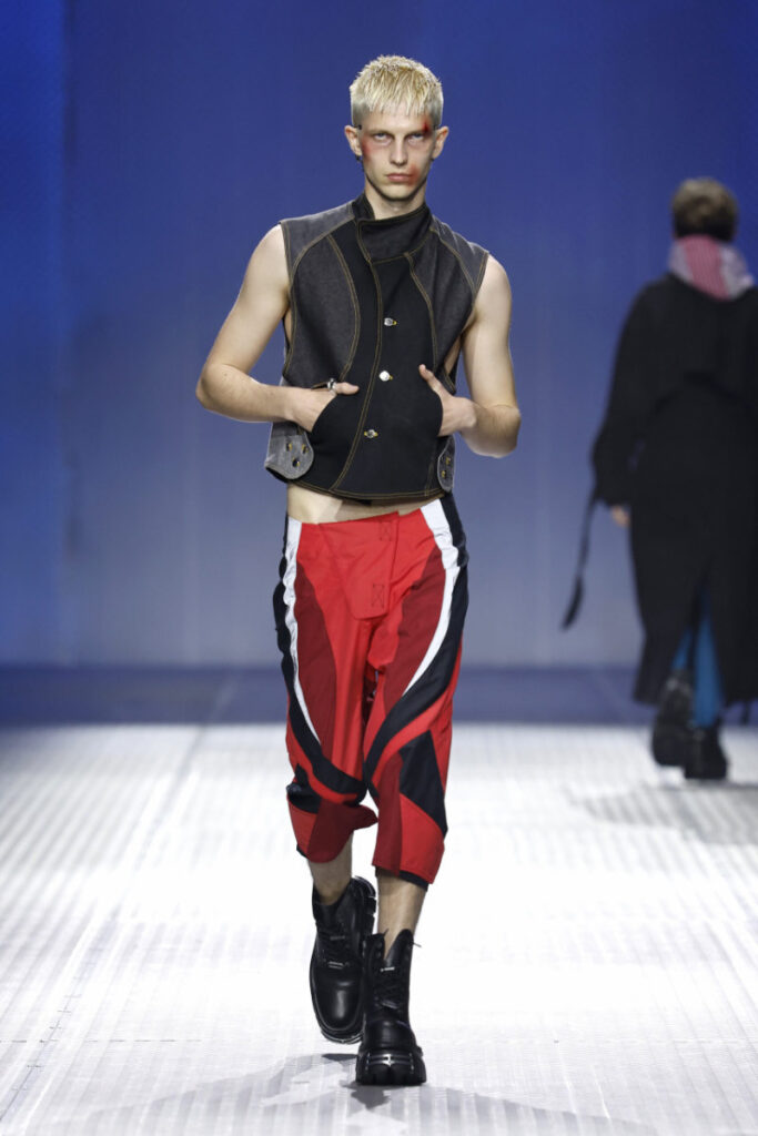 CARRIERI debuts its retro‑galactic “Star Fox” collection at 080 Barcelona Fashion, inspired by 1990s sci‑fi aesthetics and the earliest 3D video game worlds.