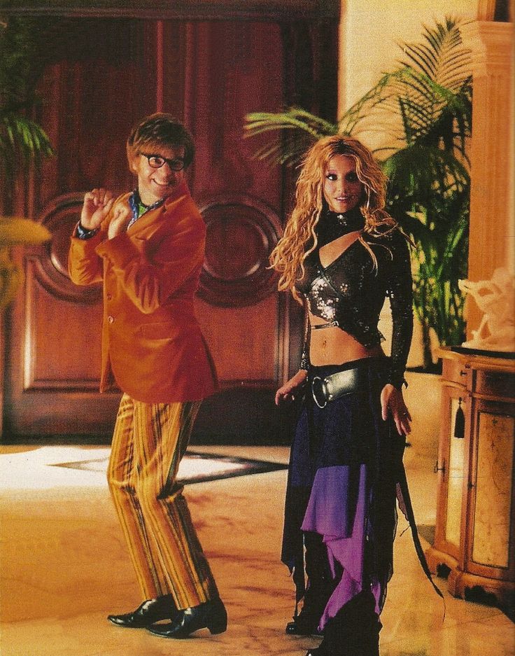 Britney Spears and Mike Myers in the Y2K Pepsi Twist commercial promoting Goldmember.