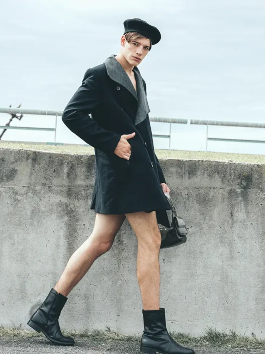 Ale Rosch photographed by Juan Lamas for MMSCENE PORTRAITS.