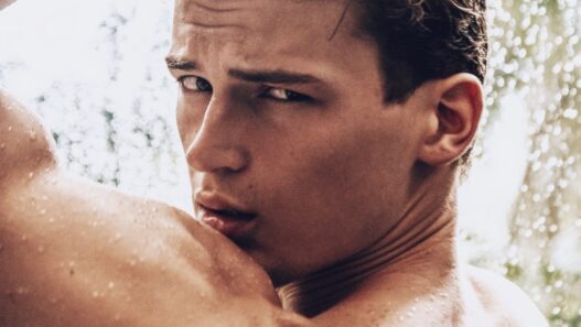 Model Elliot Oomen photographed by Renie Saliba.