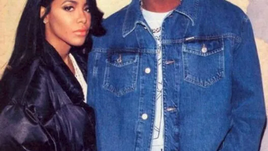 Aaliyah and DMX performing “Come Back In One Piece” in rare Y2K footage.