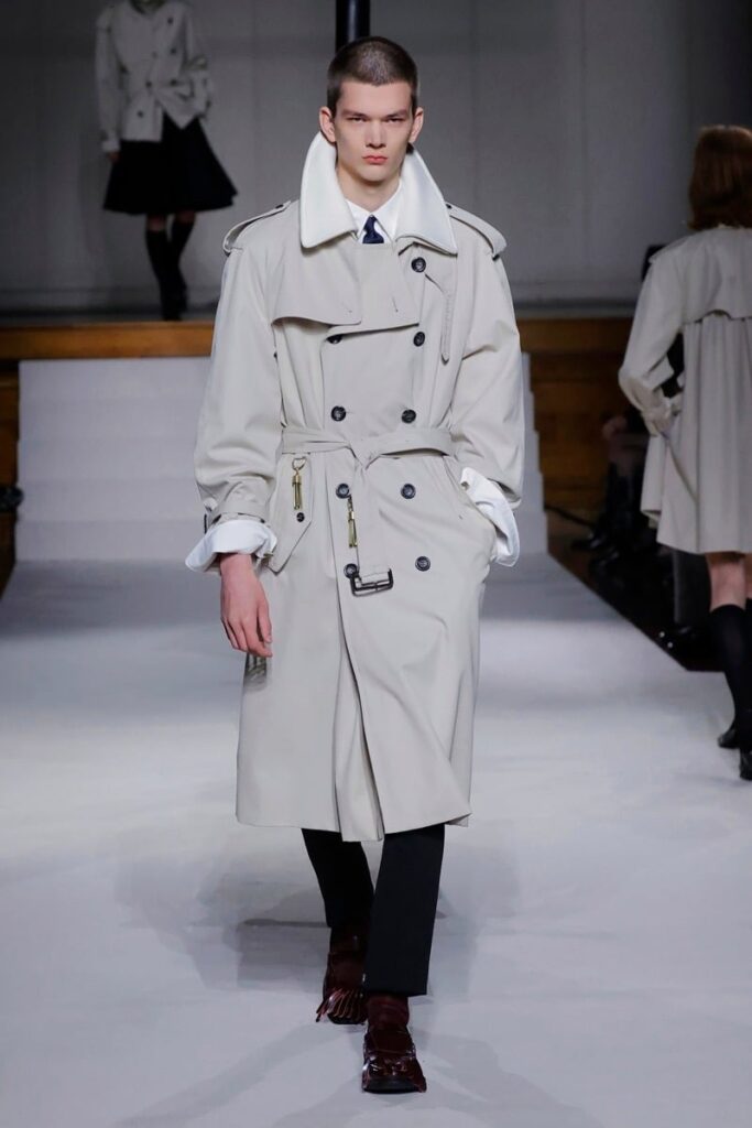 Model wearing Kent & Curwen’s nocturnal‑themed Fall 2026 look.