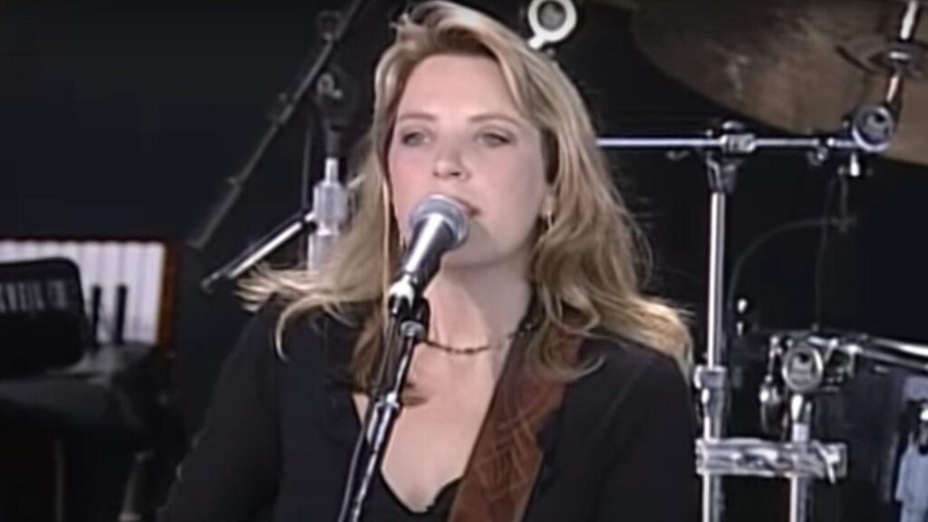 Susan Tedeschi singing “Rock Me Right” at Farm Aid 1999.