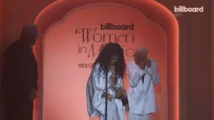 Teyana Taylor Walks Off Billboard Women in Music Stage, Leaving Dionne Warwick Alone