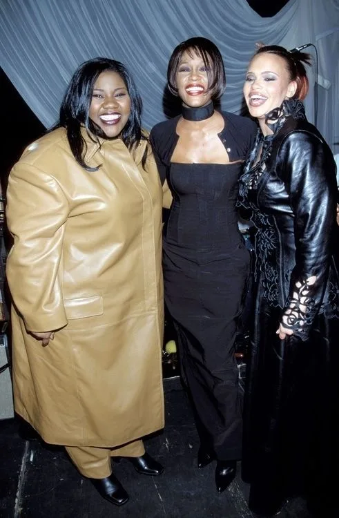 Whitney Houston performing “Heartbreak Hotel” live with Faith Evans and Kelly Price on The Rosie O’Donnell Show.