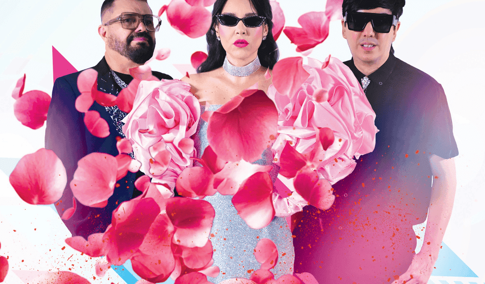 Belanova performing Me Pregunto live from Palacio de los Deportes in Mexico City