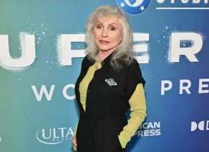Legends Debbie Harry And Chris Stein Bring Blondie Energy To The “Supergirl” Premiere