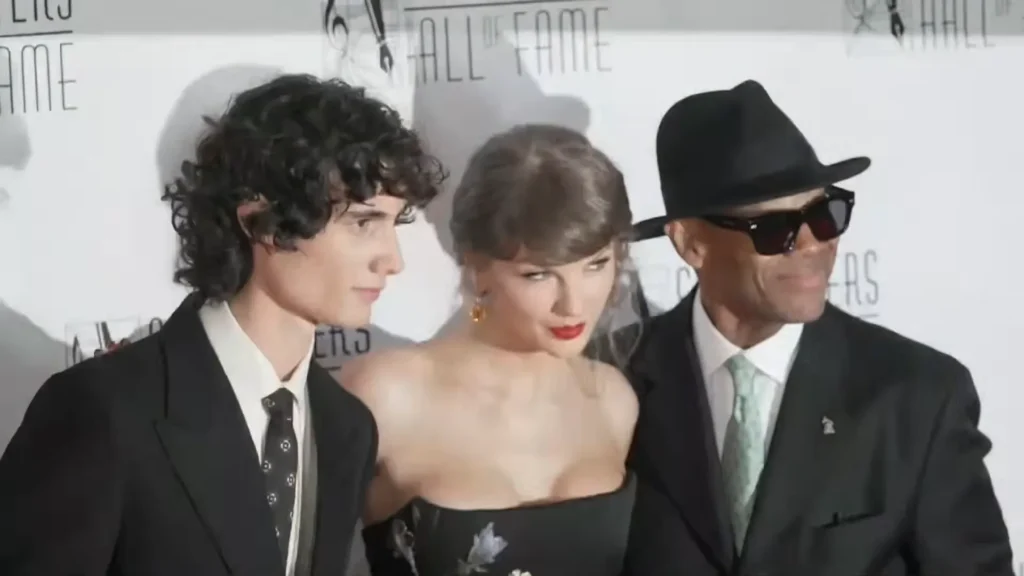 Taylor Swift attending the 55th annual Songwriters Hall of Fame gala