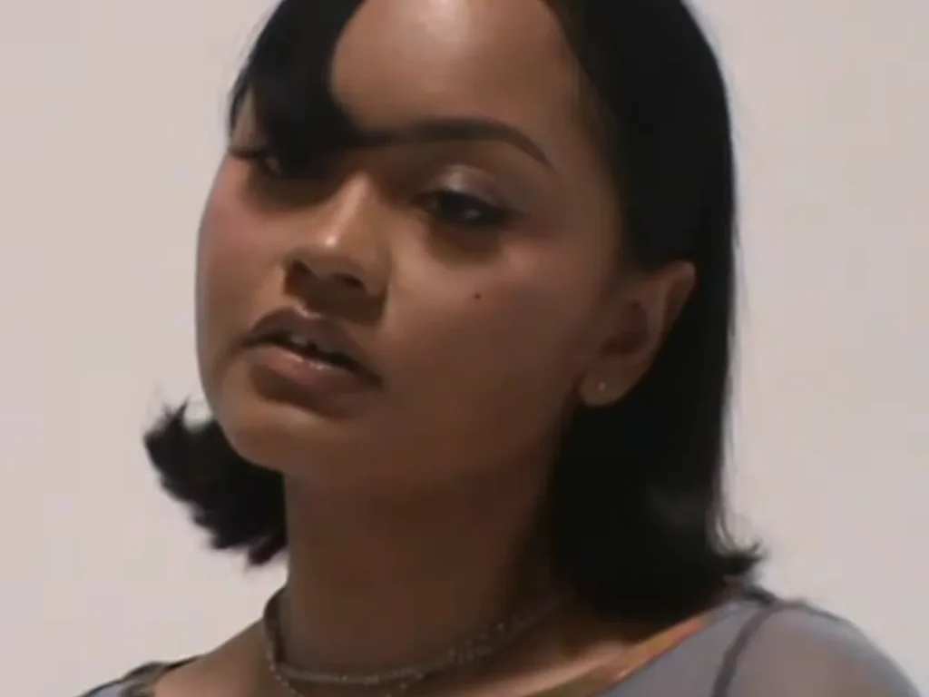 nomi. appearing in the visualizer for sweet talk