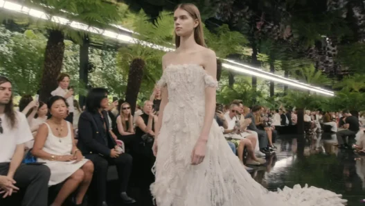 Model walking in Dior’s Fall Winter 2026–2027 Haute Couture show by Jonathan Anderson.