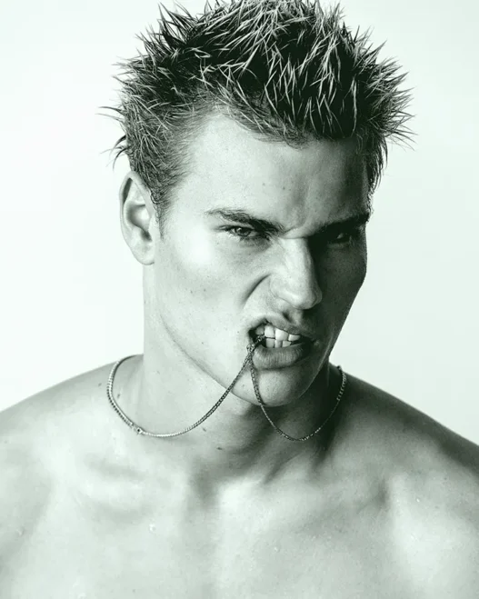 Jasper Baumann posing for Hamid Barzegar in the MMSCENE Portrait of Fever series