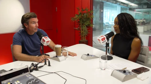 Jerry O’Connell laughing during his Thanks Dad with Ego Nwodim interview