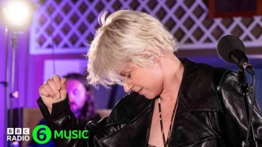 Robyn performs “Sucker for Love” during a BBC Radio 6 Music live session