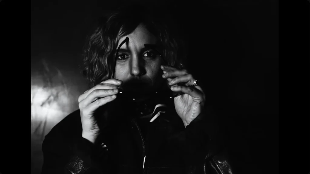 Second still accompanying Blue Violet’s Sweet Success official music video