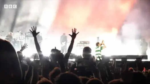 Fontaines D.C. performing I Love You at Reading Festival 2026