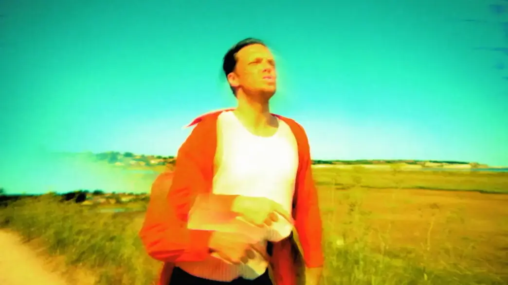 Friendly Fires imagery accompanying their 2026 single “Lose All Your Friends”