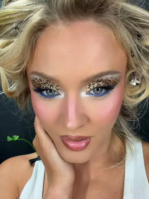 Zara Larsson featured in INYIM’s Saturday Is Caturday story