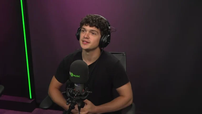 Noah Jupe Talks Bill Nighy, Acting & Life After Hamnet For BBC Radio 6 Music