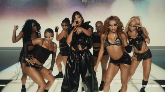 Tinashe performing “Crash Out” for Amazon Music presents: In the Paint