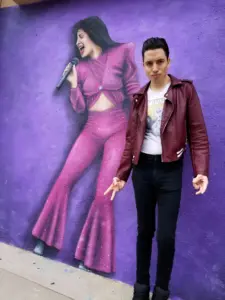 The Category Is… Selena, ‘No Debes Jugar’