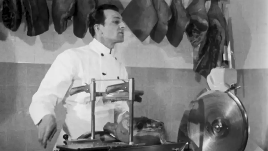 1961 BBC educational film about grocery store jobs
