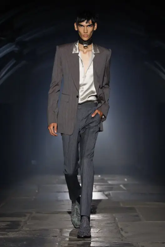 McQueen Spring Summer 2027 runway look