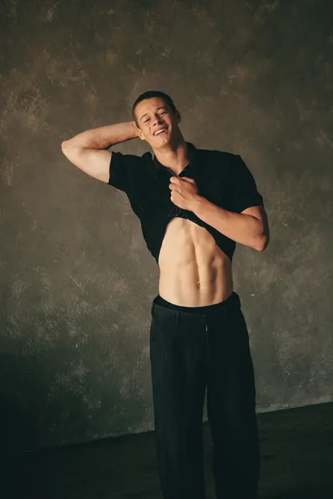 Tate Foxson photographed by Adam Washington for MMSCENE PORTRAITS