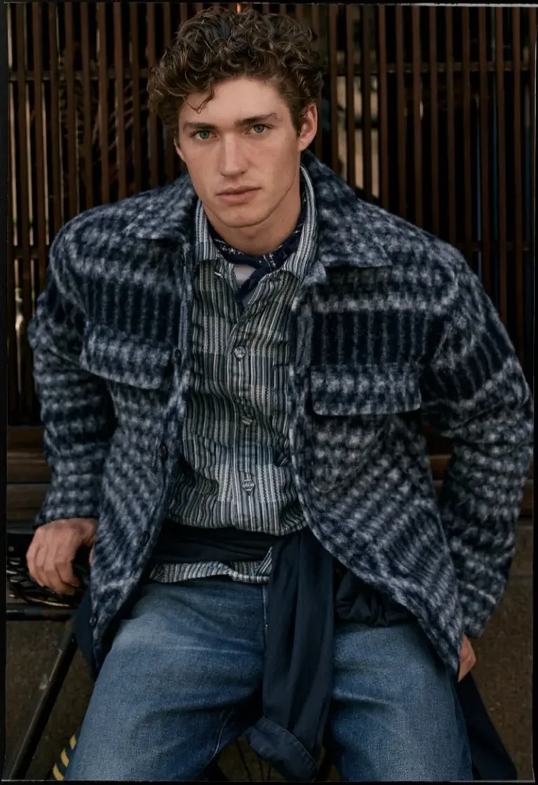 Supermodel Valentin Humbroich For Banana Republic’s September 2026 Edit