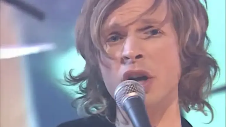 Past Blast: Sisqó, Garbage, Peabo Bryson, Adam Ant & More Take Over Our Top of the Pops Jukebox